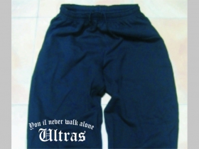 Ultras  - You il never walk alone čierne teplákové kraťasy s tlačeným logom
